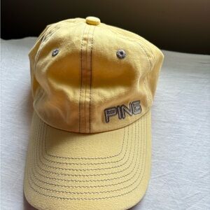 Like New- Ping Men’s
Ping Golf Yellow Cotton Cap
Adjustable back breathable